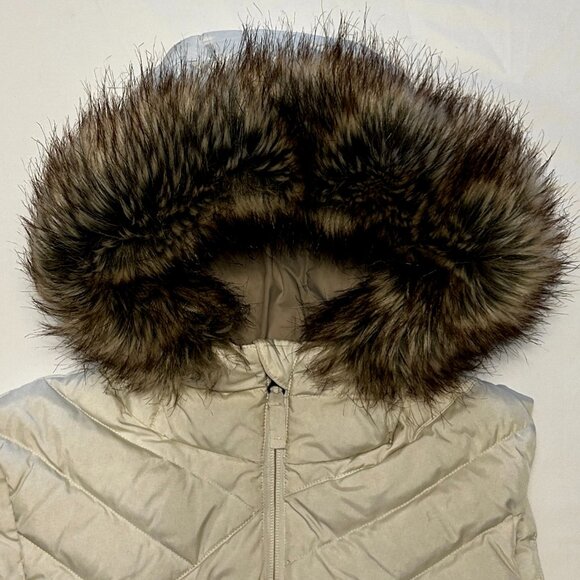 EDDIE BAUER DOWN PUFFER VEST WITH FUR-TRIMMED HOOD - Picture 4 of 8